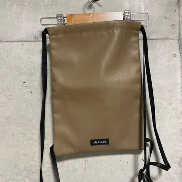 bPr BEAMS 인조 가죽 냅색