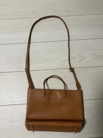 [ 배송비 포함 ] FURLA 브라운 가죽 숄더백