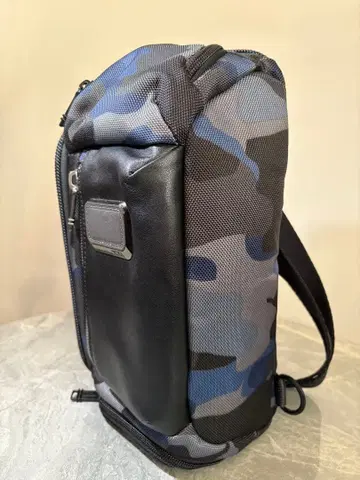 카모 패턴 바디백 웨스트 파우치