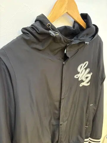 Luz 후드 부착 점퍼