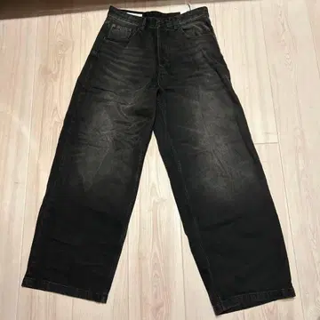 ZARA 블랙 엑스트라 배기 EUR 38