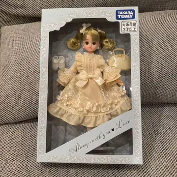 타카라토미 리카짱 인형 본체 크림색