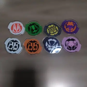 가면라이더 기츠 ID코어 아크릴 배지 컬렉션 전 8종