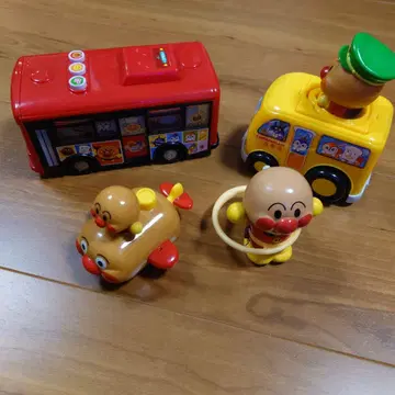 호빵맨 완구 4개 세트