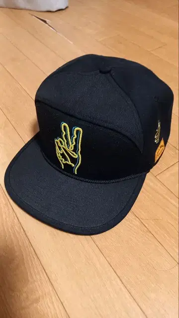 네이탈 디자인 알디스 콜라보 캡