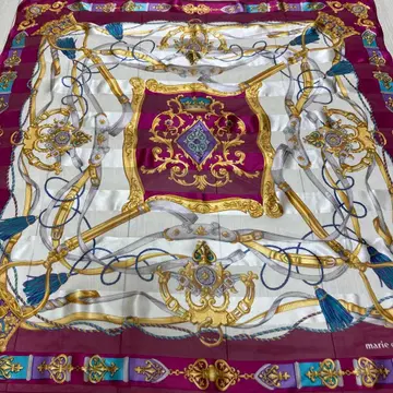 marie claire 대형 스카프 미사용 빨간색 빈티지