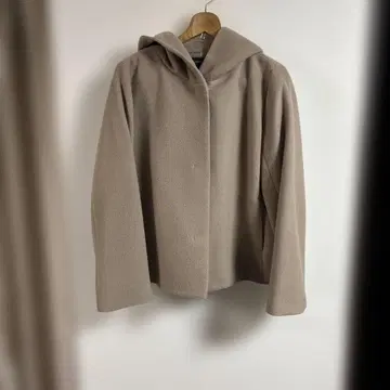 언타이틀 빅 사이즈 베이지 후드 부착 코트