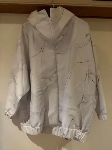 BALMUNG 그래픽 하이넥 빅 후드티