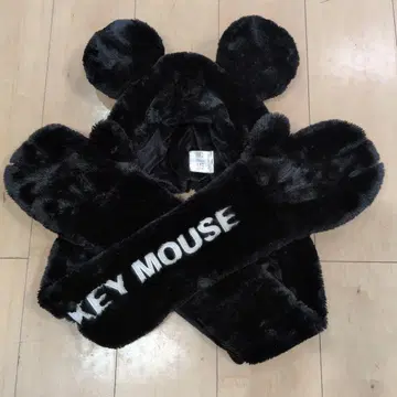 미키마우스 귀 달린 퍼 모자