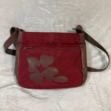 Ibiza 숄더백 빨간색 가죽 꽃