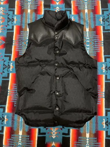 Rocky Mountain 로키 마운틴 다운 베스트 BEAMS 별주