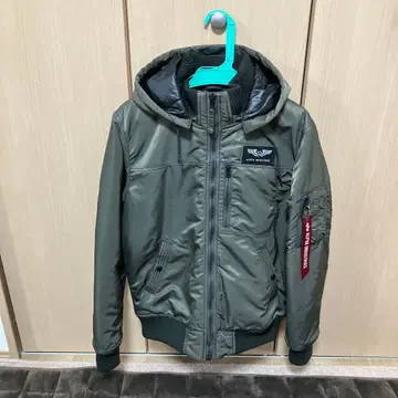 ALPHA INDUSTRIES 밀리터리 자켓