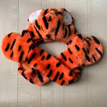 티거 팬캡 머플러 장갑