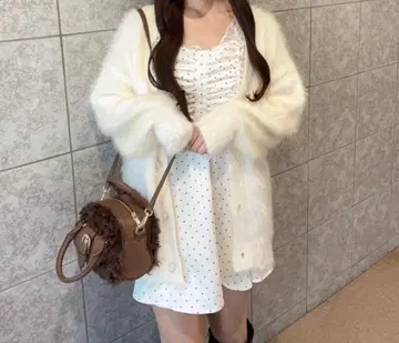 새상품 미사용 MAJESTIC LEGON 샤기 가디건