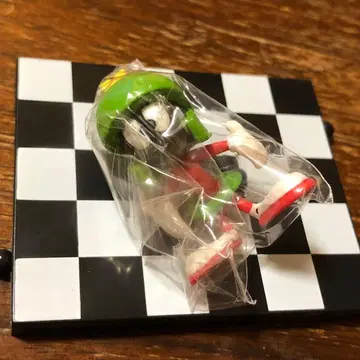 마빈 더 머천트 루니툰 피규어