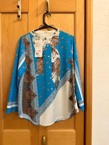 새상품 와코루의 파랑 페이즐리 무늬 긴팔 셔츠