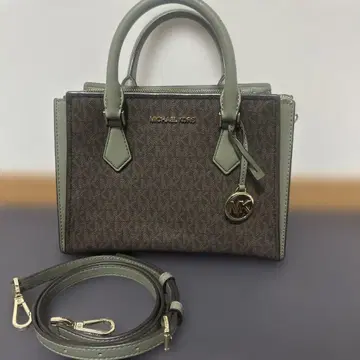 Michael Kors 백