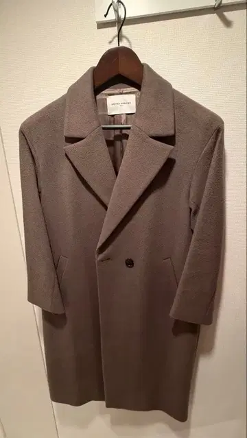 유나이티드 애로우즈 브라운 체스터 코트