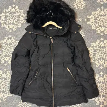 ZARA 세미롱 기장 다운 자켓 블랙 M 사이즈