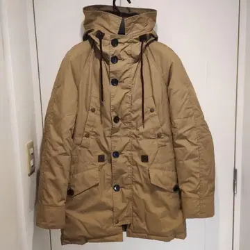 나노 유니버스 Nishikawa Down 후드 부착 밀리터리 자켓