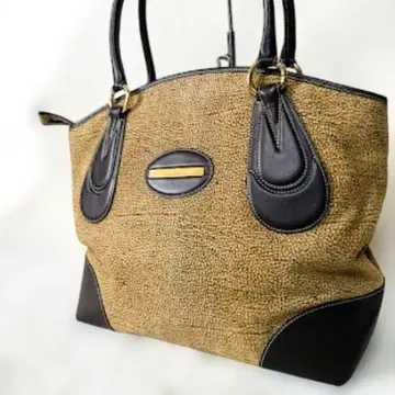 주트와 합성 피혁의 토트백