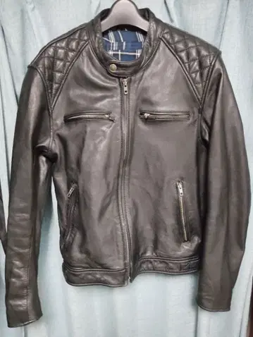 디그너 가죽 자켓 L 사이즈 염소 가죽 라이더스
