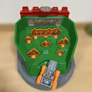 토미카 빙글빙글 체인지! 사운드 소방 훈련