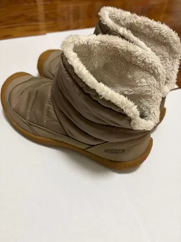 KEEN 하우저 폴드다운 부츠 터프