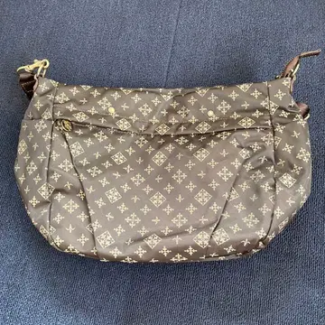 브라운 모노그램 숄더백