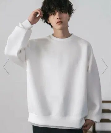 종이상자 니트 페이크 레이어드 풀오버