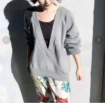 미사용 새상품 스픽 앤 스팬 밀라노 리브 V넥 뉴앙스 풀오버