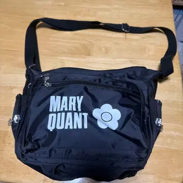 MARY QUANT 블랙 숄더백