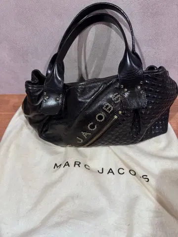 마크제이콥스 토트백 가죽 퀼팅 로고 블랙 금 스터드