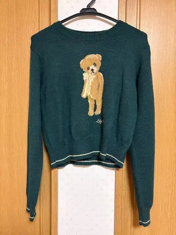 미라 오웬 니트탑