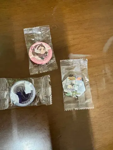 쿠라스시 히로아카 캔뱃지, 마그넷