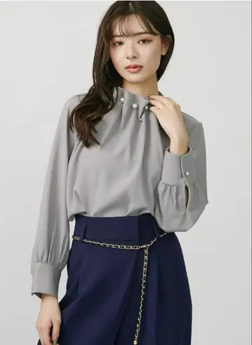 조젯 펄 하이넥 블라우스 TONAL