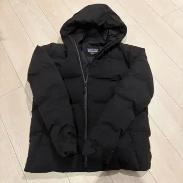 patagonia 블랙 다운 자켓 M