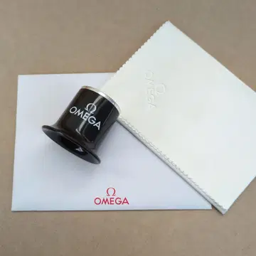 OMEGA 루페와 크로스
