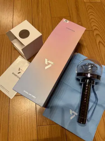 SEVENTEEN SPECIAL LIGHT STICK 3