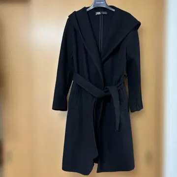 ZARA 블랙 후드 부착 롱 코트