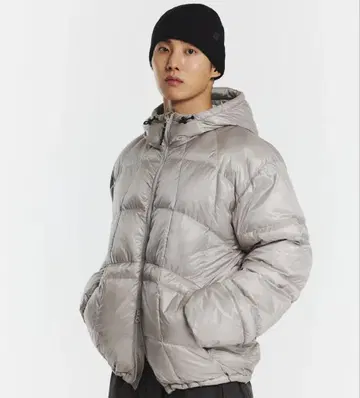무신사 스탠다드 스포츠 다운 자켓 L 사이즈