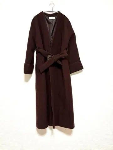 emmel refines 노카라 코트 브라운