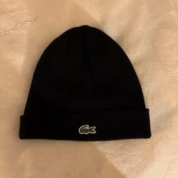 Lacoste 블랙 니트 모자