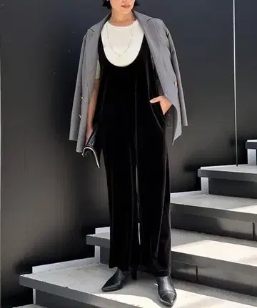 [새상품급] 벨로아 컷 올인원 블랙 콜라주 개럴개런트