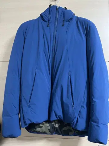 INHERIT 후드 부착 파랑 점퍼