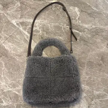 [고급] ANAYI 그레이 퍼 숄더백 아나이 복슬복슬