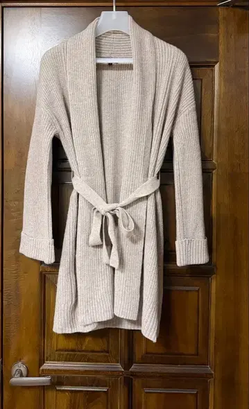 INDIVI 가디건 밀크티 베이지