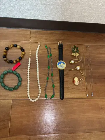 유품 정리 시계 목걸이 펄 브로치 12점 가격 인하 협상 가능