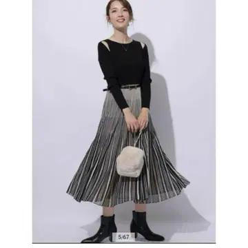 아푸와이저 리셰 시어 스트라이프 니트 원피스