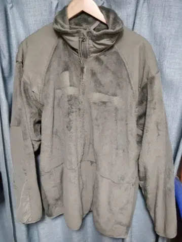 올리브 그린 플리스 밀리터리 자켓 미군 판매품